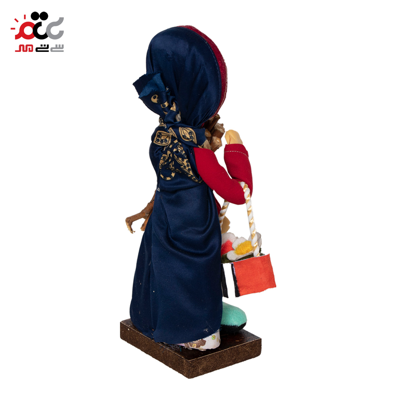 مجسمه مدل پیر زن روستایی