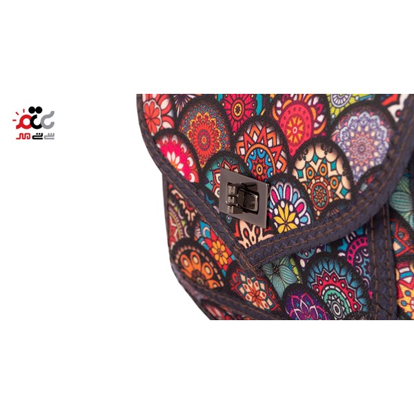 کیف دوشی پارچه ای مدل قفل دار سایز متوسط