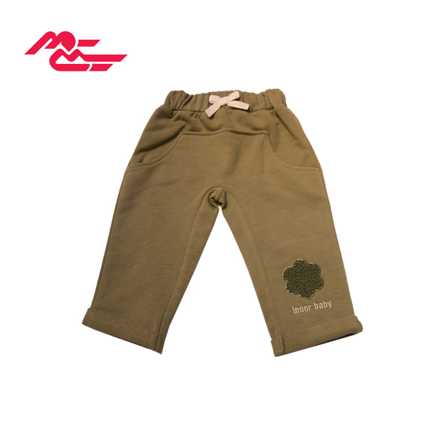 ست بلوز و شلوار پارچه ای دخترانه طرح گل دار