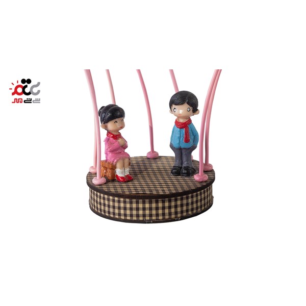 مجسمه طرح دختر و پسر آلاچیق