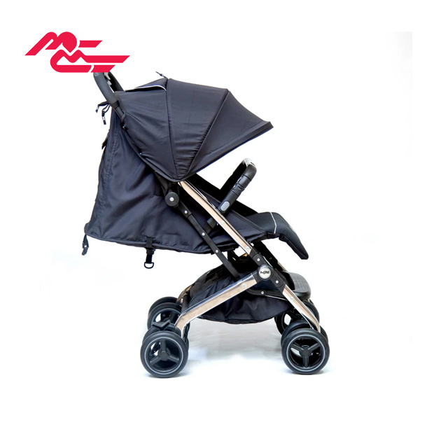 کالسکه دلیجان مدل مینی پرو بدنه طلایی