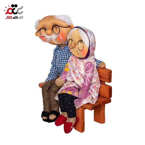 مجسمه مدل پیر مرد و پیر زن روستایی