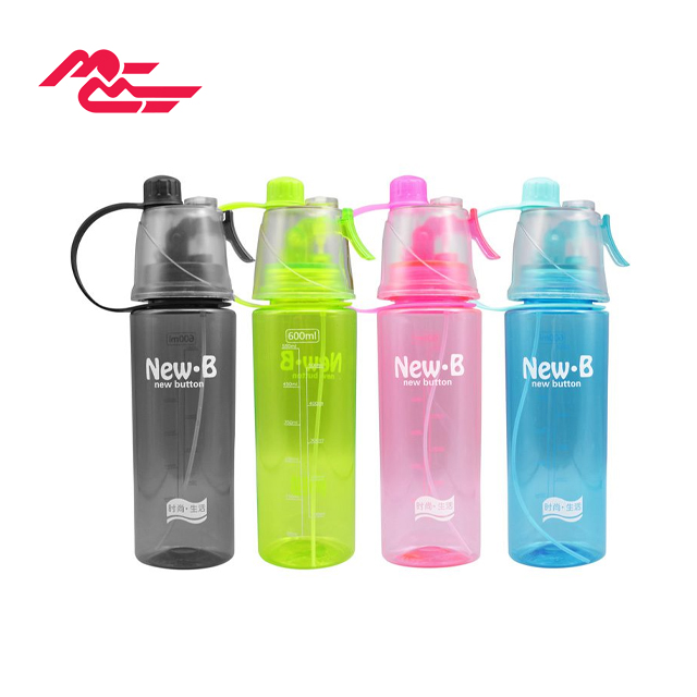 قمقمه ورزشی شفاف نیو بی طرح نی دار مدل Button حجم 600 میلی لیتری