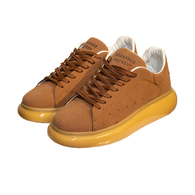 کفش مردانه ونس مکویین