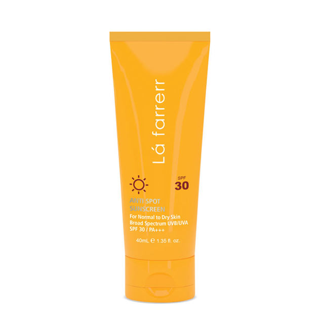 کرم ضد آفتاب و ضد لک لافارر مدل Normal To Dry SPF30 حجم 40 میلی لیتری