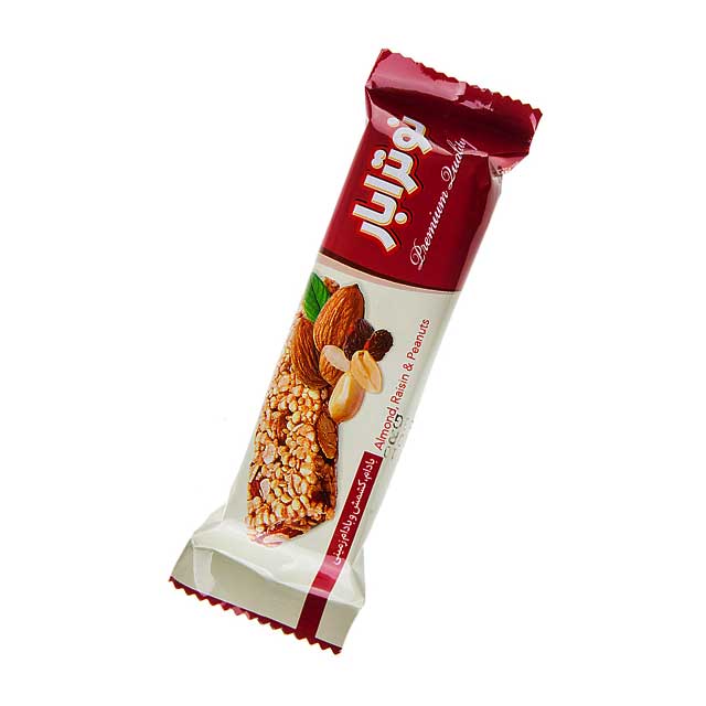 نوترابار با مغز بادام، کشمش و بادام زمینی چی پف 25 گرمی