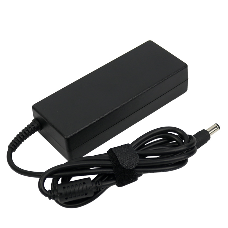 شارژر لپ تاپ Toshiba 15V 5A