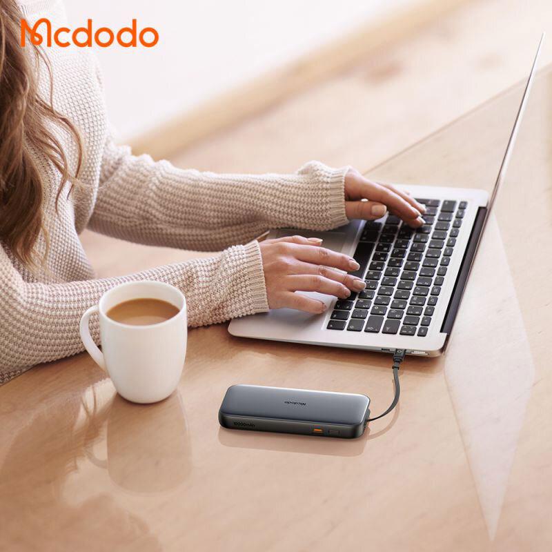 پاور بانک فست شارژ مک دودو FreeGo MC-592 PD 45W ظرفیت 10000 میلی آمپر ساعت