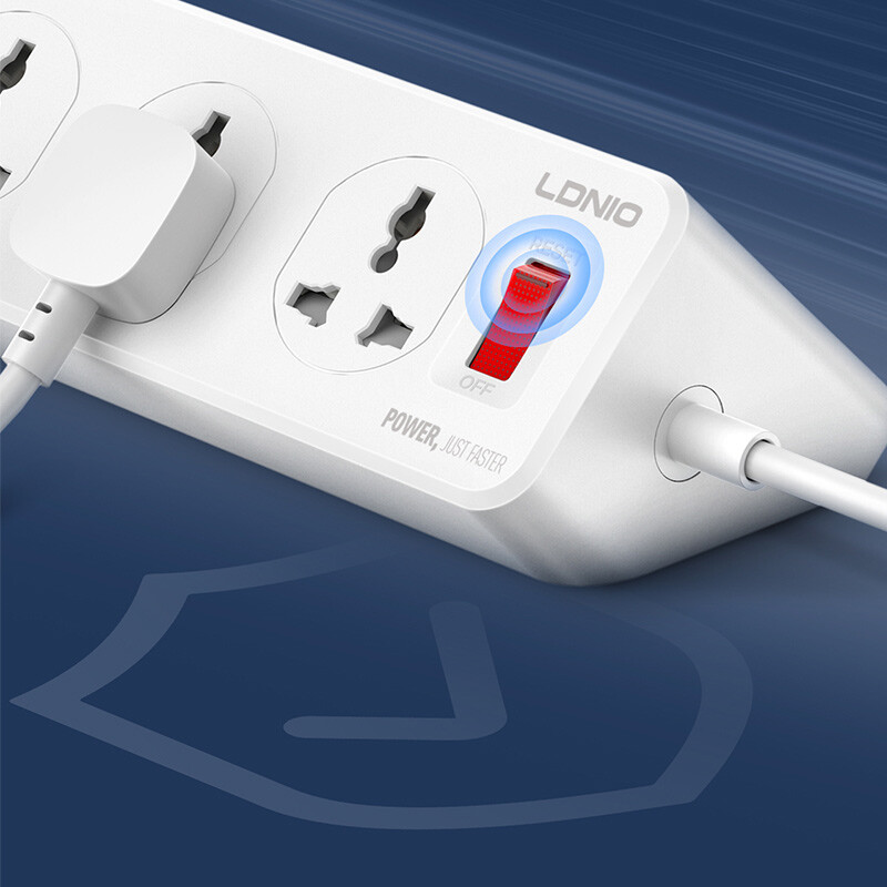 چند راهی 10 خانه الدینیو SC10610C با کابل 2 متری + شارژر USB و Type-C