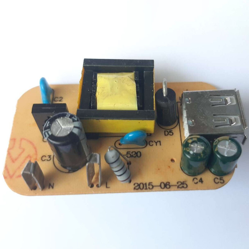 شارژر دیواری 10.6 وات Aopuduo AD-680 2A + کابل آیفونی