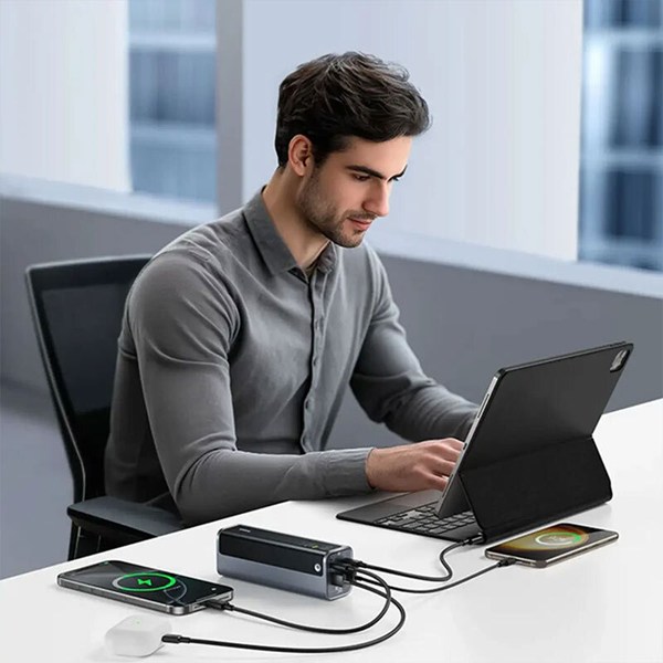 پاور بانک فست شارژ باسئوس EnerGeek GP12 PPAP-20E5 P10082109813 PD 100W ظرفیت 20800 میلی آمپر ساعت