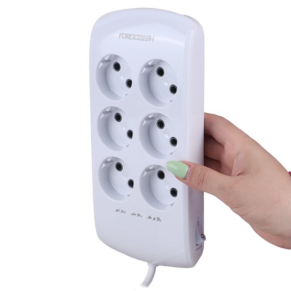 محافظ برق دیجیتال کامپیوتر و صوتی تصویری 6 خانه فروزش Lotus LT600 با کابل 2.8 متری کد 2