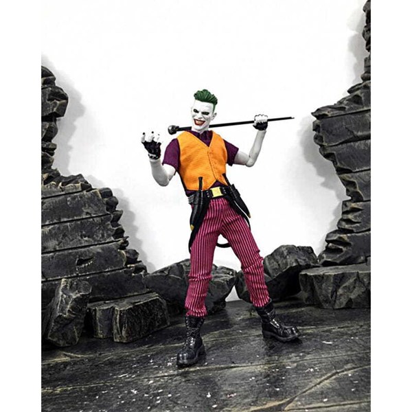 اکشن فیگور Mezco Toyz طرح DC The Joker کد 255112