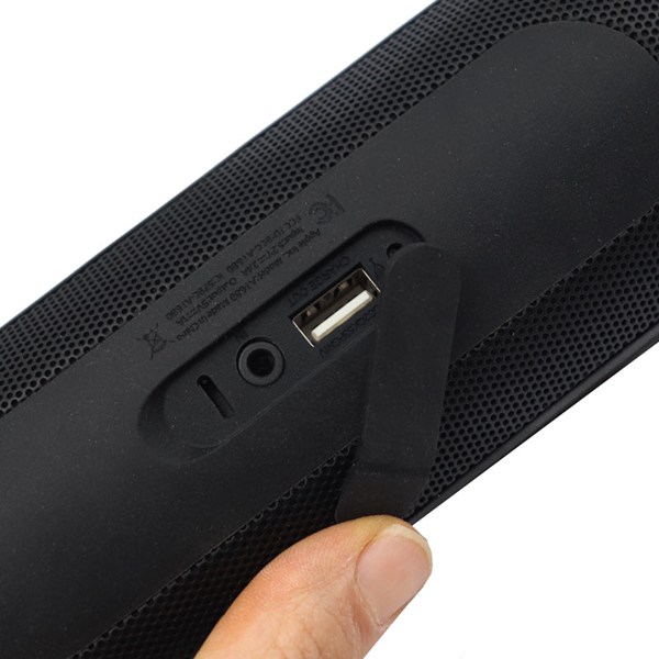 اسپیکر بلوتوثی Beats Pill Plus
