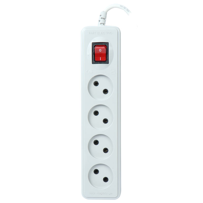 چند راهی 4 خانه نیک پارت الکتریک PE307 با کابل 1.8 متری