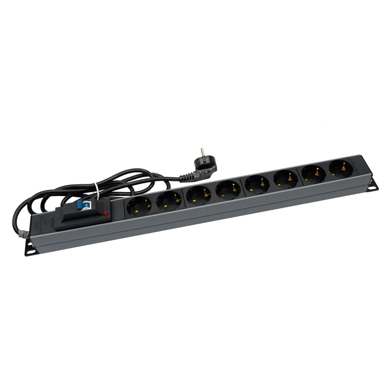 چند راهی 8 خانه ارت دار پارت الکتریک PE2266 Rack Mount با کابل 1/8 متری