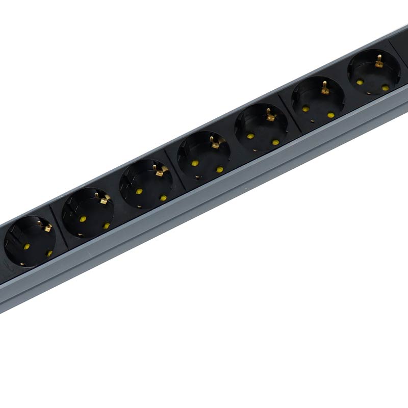 محافظ برق 8 خانه ارت دار پارت الکتریک PE6642 Rack Mount با کابل 1/8 متری
