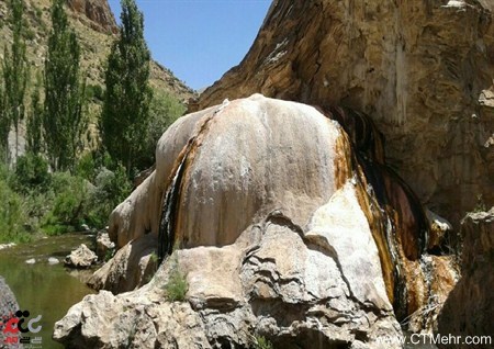 حمام طبیعی حیدر باغی میاندوآب استان آذربایجان غربی
