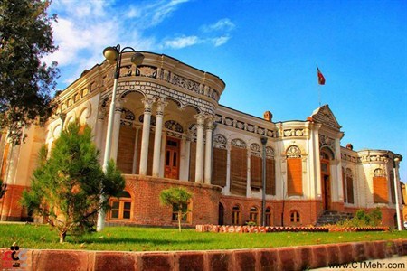 عمارت شهرداری خوی استان آذربایجان غربی