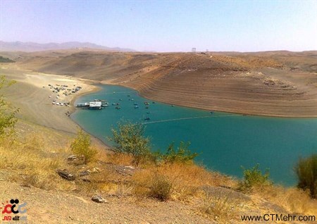 دریاچه سد زاینده رود چادگان استان اصفهان
