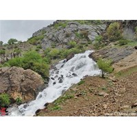 آبشار پشندگان فریدونشهر استان اصفهان