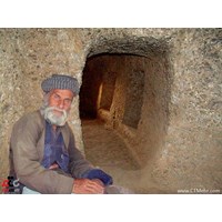 غار سنگی حسین کوهکن استان کردستان