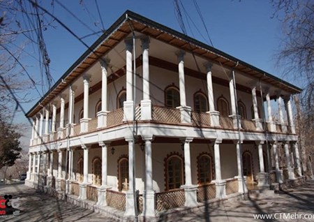 کاخ سرخه حصار,عمارت قصر یاقوت استان تهران