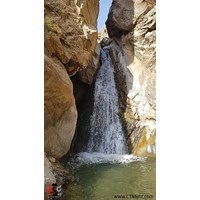 آبشار تیزاب استان تهران