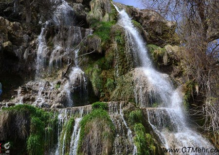 بوستان آبشار نیاسر کاشان