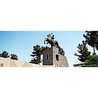 آرامگاه نادرشاه مشهد