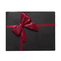 جعبه هدیه مقوایی مستطیل مدل ربان زرشکی سایز 9